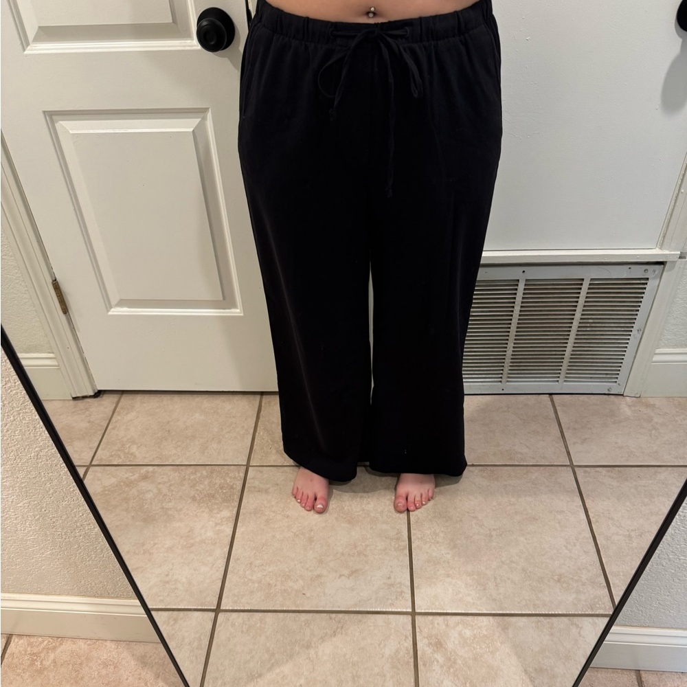 AE Stretch High-Waisted Black Wide-Leg Drawstring Pants